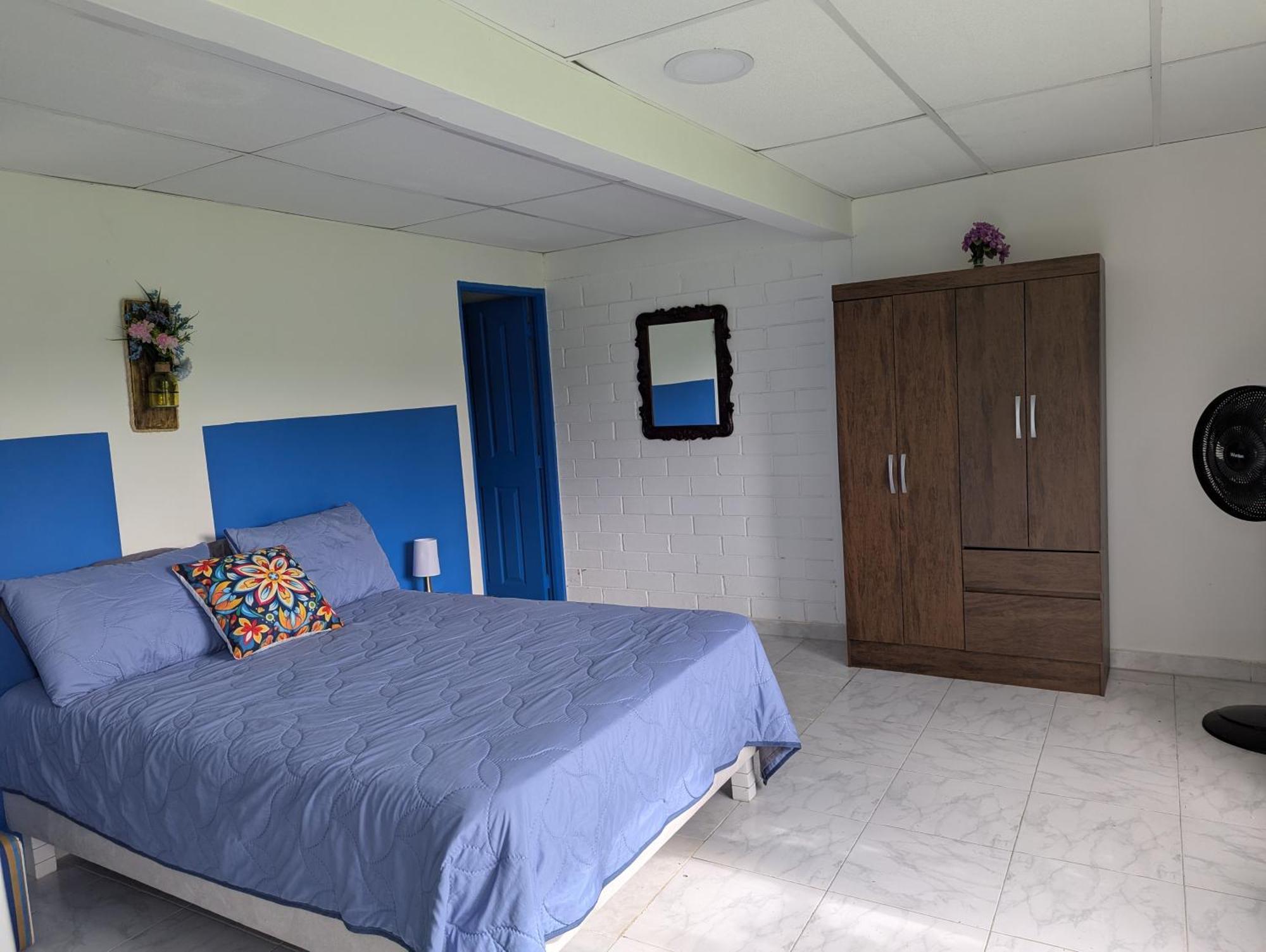 Hostal La Bella Vista Calarcá Habitación foto